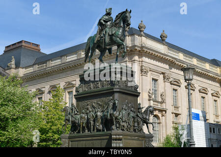 Die Rider denkmal Friedrich der Hochwuchs, Unter den Linden, Mitte, Berlin, Deutschland, Reiterdenkmal Friedrich der Große, Unter den Linden, Mitte, De Stockfoto