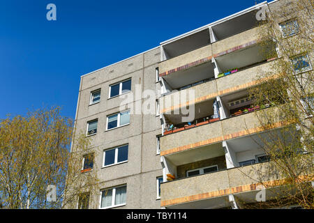 Wohnhaus, Venusstrasse, Universum Viertel, Altglienicke, Treptow-Köpenick, Berlin, Deutschland, Wohnhaus, Venusstraße, Kosmosviertel, Deutschland Stockfoto