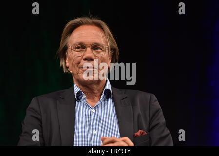 Köln, Deutschland. 03 Juni, 2019. Der Soziologe Harald Welzer, Direktor der Futurzwei-Stiftung Zukunftsfähigkeit und Professor der Transformation Design an der Universität Flensburg, wird gelesen und an der 7. phil diskutieren. Köln, Deutschlands größte Philosophie Festival. Credit: Horst Galuschka/dpa/Horst Galuschka dpa/Alamy leben Nachrichten Stockfoto