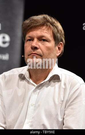 Köln, Deutschland. 03 Juni, 2019. Der Autor und Grüne Politiker Robert Habeck liest und diskutiert Am 7. phil. Köln, die größte deutsche Philosophie Festival. Credit: Horst Galuschka/dpa/Horst Galuschka dpa/Alamy leben Nachrichten Stockfoto