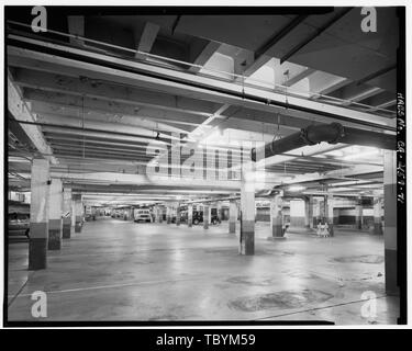 Monica Griesbach, Fotograf August 1997. Blick auf LOS ANGELES CITY HALL TIEFGARAGE, nach Norden. Los Angeles City Hall, 200 North Spring Street, Los Angeles, Los Angeles County, CA Stockfoto