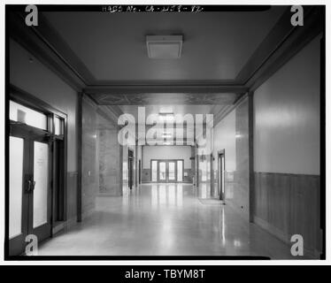 Monica Griesbach, Fotograf August 1997. Blick auf LOS ANGELES CITY HALL IM ZWEITEN STOCK WEST LOBBY, nach Norden. Los Angeles City Hall, 200 North Spring Street, Los Angeles, Los Angeles County, CA Stockfoto