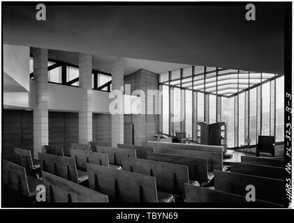 Kirchenschiff und Altar Florida Southern College, William H. Danforth Kapelle, McDonald und Johnson Alleen, Lakeland, Polk County, FL Stockfoto