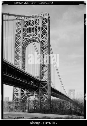 NEW YORK TOWER, Blick nach Westen die George Washington Bridge, Spanning Hudson River zwischen Manhattan und Fort Lee, NJ, New York, New York County, NY