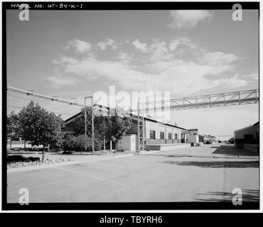 Im Norden und Westen ausgerichtete Seiten Ogden Arsenal, Lager, 6040 Gum Lane, Layton, Davis County, UT WegmanFrench, Lysa, Sender Dockendorf, Richard, Fotograf Stockfoto