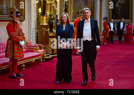 Schatzkanzler Philip Hammond kommt an den Staat und Veranstaltungsräume im Buckingham Palace, London, am ersten Tag der US-Präsident Donald Trump dreitägigen Staatsbesuch in Großbritannien. Stockfoto