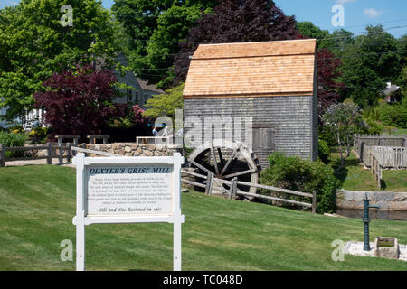 Historische Dexter Grist Mill, eine beliebte Touristenattraktion, in Sandwich, Cape Cod, Massachusetts Stockfoto