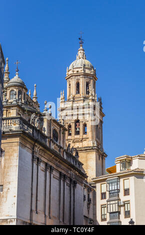 Turm der historischen Kathedrale in Jaen, Spanien Stockfoto