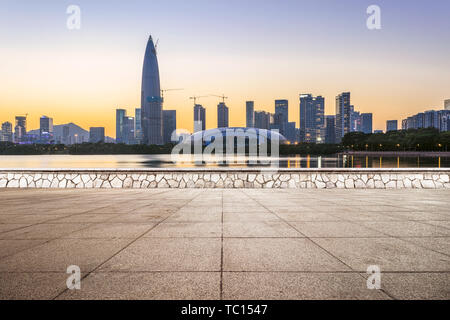 Shenzhen Bay und unbemannten Platz im Freien Stockfoto