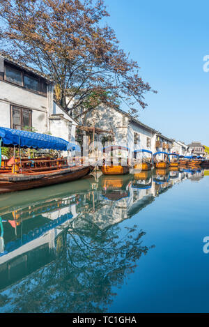 Die Schiffe der antiken Stadt Zhou Zhuang Stockfoto