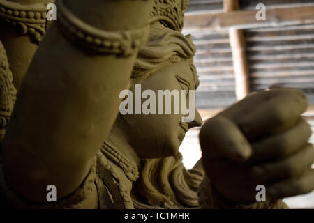 Lehm-Idol von Durga in der Herstellung Stockfoto