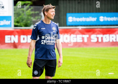 Dänemark, Helsingor - Juni 3, 2019. Jon Dahl Tomasson, der dänischen Fußball teamassistant Manager, gesehen während der Ausbildung vor der EURO 2020 Qualifikationsspiele gegen Irland und Georgien in Gruppe D (Foto: Gonzales Foto - Dejan Obretkovic). Stockfoto