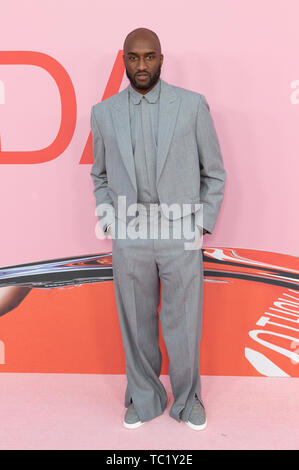 Virgil Abloh besucht 2019 CFDA Fashion Awards am Brooklyn Museum (Foto: Lev Radin/Pacific Press) Stockfoto