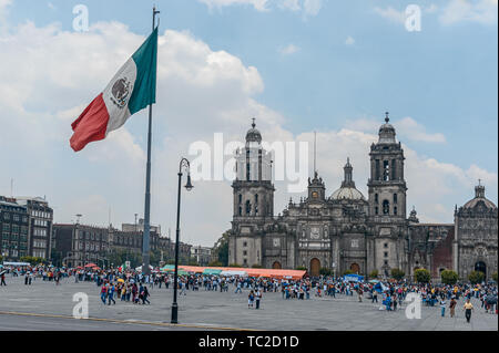 Der Metropolitan Kathedrale Mariä Himmelfahrt der Maria von Mexiko Stadt ist die älteste und größte Kathedrale in Amerika und Sitz des römisch-katholischen Stockfoto