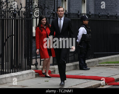 London, Großbritannien. 04 Juni, 2019. Jared Kushner, Senior Advisor von Donald Trump (Präsident der Usa) Blätter Nummer 10 Downing Street. Der Präsident traf der Ministerpräsident bei seinem Staatsbesuch in Großbritannien. Donald Trump, Staatsbesuch, die Downing Street, London, UK am 4. Juni 2019. Credit: Paul Marriott/Alamy leben Nachrichten Stockfoto