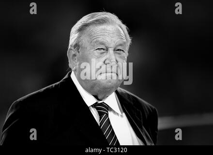 Eindhoven, Niederlande. 05 Juni, 2019. Ex-UEFA-Präsident Lennart Johansson starb im Alter von 89 Jahren Archiv Foto; Lennart Johansson, SWE, UEFA Präsident, Porträt, Porträt Fußball UEFA Cup Finale 2006, Middlesbrough FC - FC Sevilla 0:4, 4:6, am 10.05.2006 in Eindhoven/Holland | Verwendung der weltweiten Kredit: dpa/Alamy leben Nachrichten Stockfoto