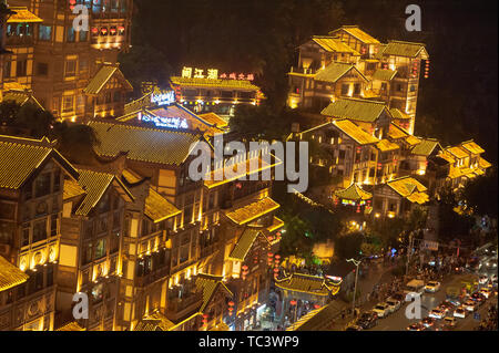 Nacht Blick auf Hongya Höhle, Chongqing Stockfoto