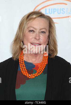 Lupus LA2019 Orange Kugel mit: Nancy Utley Wo: Beverly Hills, Kalifornien, USA, wenn: 05. Mai 2019 Credit: FayesVision/WENN.com Stockfoto