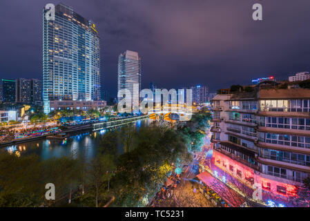 Nachtansicht von Anshun Brücke, Chengdu Stockfoto