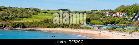 Einen Panoramablick über Langland Bay Strand und Golf Club, auf der Halbinsel Gower, Swansea, South Wales, Großbritannien Stockfoto