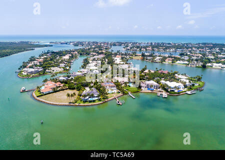 Naples Florida, Port Royal, Gordon River Pass Golf von Mexiko, Anwesen Villen Häuser, Luftaufnahme von oben, FL190514d63 Stockfoto