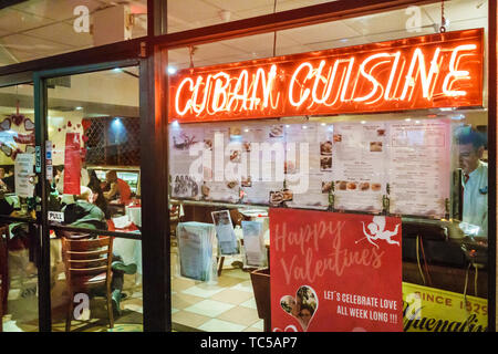 Miami Beach Florida, North Beach, Collins Avenue, Restaurant Restaurants Essen Essen Essen Essen gehen Cafe Cafés Bistro, kubanische Küche Neonschild, Nachtleben Stockfoto
