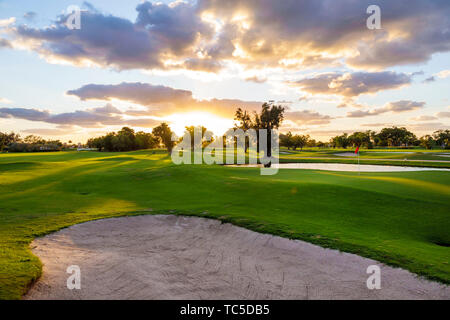 Miami Beach Florida, Normandy Shores Public Golf Club Course, Sunset Sand Trap Stockfoto