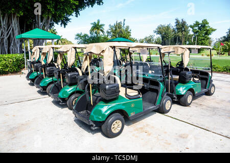Miami Beach, Florida, Normandy Shores, öffentlicher Golfclub, Elektrokarren, FL190331051 Stockfoto