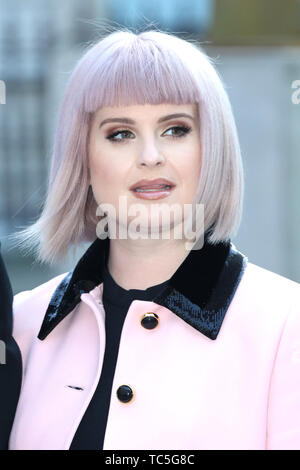 Kelly Osborne, Königlichen Akademie der Künste Sommer Ausstellung Vorschau Party, Royal Academy Burlington House, London, Großbritannien, 04. Juni 2019, Foto von Richard Golds Stockfoto