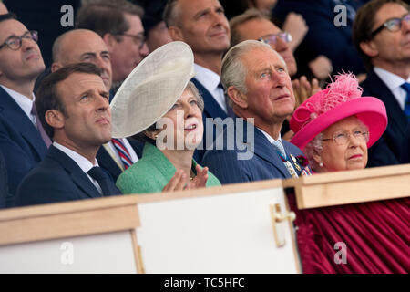 Führer der Welt einschließlich Königin Elizabeth II und Präsident Donald Trump aus Großbritannien, den USA und Europa sehen Sie die D-Tag 75 nationale Veranstaltung in Portsmouth, Großbritannien. Stockfoto