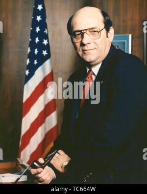 Portrait von James R Thompson Jr, der fünften Direktor des NASA Marshall Space Flight Center, Huntsville, Alabama, 1989. Mit freundlicher Genehmigung der Nationalen Luft- und Raumfahrtbehörde (NASA). () Stockfoto