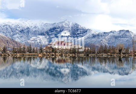 Panoramablick auf den Potala Palast, Lhasa, Tibet autonomen Region Stockfoto