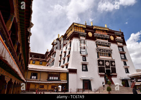 Potala Palast in Lhasa, Tibet, Fotografieren dieses prächtigen Palast aus verschiedenen Winkeln Stockfoto