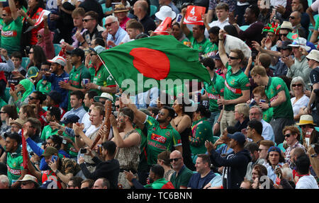 LONDON, ENGLAND. 05. JUNI 2019: Eine allgemeine Ansicht der Fans während der Bangladesh v Neuseeland, ICC Cricket World Cup match, am Kia Oval, London, England. Quelle: European Sports Fotografische Agentur/Alamy leben Nachrichten Stockfoto