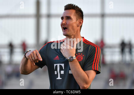 Miroslav KLOSE (Trainer), Geste, gibt Anweisungen, single Bild, single Motiv, halb Bild, halb Abbildung. Fußball U-17: Bundesliga 1.Spieltag. Bayern München (M) - 1. FC Koeln 0-1 auf 06/05/2019 FC Bayern Campus | Verwendung weltweit Stockfoto