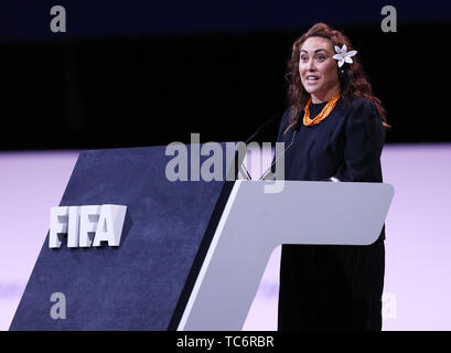 Paris. 6. Juni, 2019. Das FIFA-Chief's Frauen Fußball Officer Sarai Bareman liefert eine Rede während der FIFA Frauen Fußball-Convention in Paris am 6. Juni 2019. Credit: Gao Jing/Xinhua/Alamy leben Nachrichten Stockfoto