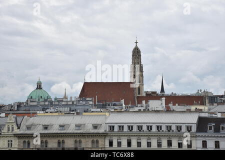 Wien, Stadt, Großstadt, Hauptstadt, Österreich, Stephansdom, Dom, Votivkirche, Kahlenberg, Alpine, 1. Bezirk, Kirche, Dach, Dächer, über den Däc Stockfoto