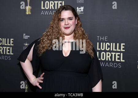 2019 Lucille Lortel Awards, die besten Off-Broadway feiern, an der NYU Skirball Center - Ankunft statt. Mit: Bonnie Milligan Wo: New York, New York, United States Wenn: 06. Mai 2019 Credit: Joseph Marzullo/WENN.com Stockfoto