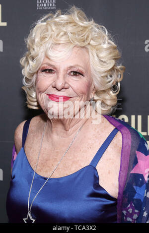 2019 Lucille Lortel Awards, die besten Off-Broadway feiern, an der NYU Skirball Center - Ankunft statt. Mit: Renée Taylor Wo: New York, New York, United States Wenn: 06. Mai 2019 Credit: Joseph Marzullo/WENN.com Stockfoto