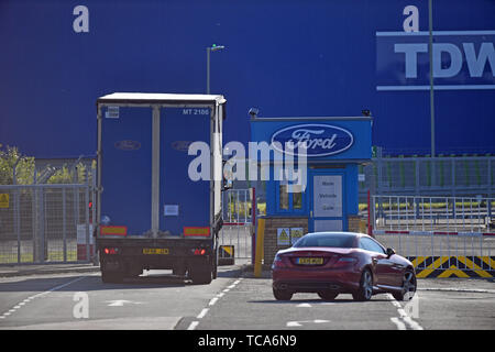 Der Ford Motor plant in der Nähe von Bridgend, South Wales, wo rund 1.500 Arbeitsplätze betroffen sind, wie die Gewerkschaften haben Schock bei einem erwarteten Ankündigung, dass die Auto Riese ist einer der britischen Fabriken mit schwere Arbeitsplatzverluste zu schließen. Stockfoto