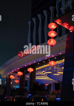 Futian District, Shenzhen, China, 18. Januar 2019: Das Sheraton Hotel vordertür. Stockfoto