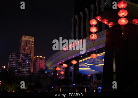 Futian District, Shenzhen, China, 18. Januar 2019: Das Sheraton Hotel vordertür. Stockfoto