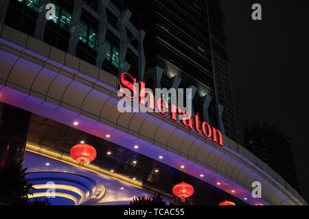 Futian District, Shenzhen, China, 18. Januar 2019: Das Sheraton Hotel vordertür. Stockfoto