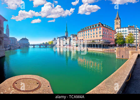 Zürich und Limmat waterfront bunte Panorama, die größte Stadt der Schweiz Stockfoto