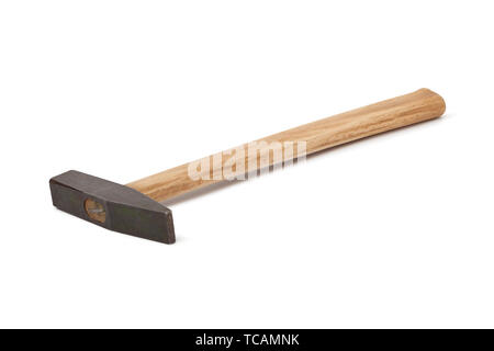 Metal Hammer mit Holzgriff isoliert auf weißem Hintergrund. Mit Freistellungspfad Stockfoto