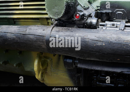 Rückseite eines militärischen Tank Ansicht schließen Stockfoto