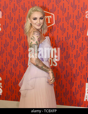 NASHVILLE, TENNESSEE - Juni 05: Julia Michaels besucht die2019 CMT Music Awards bei Bridgestone Arena am Juni 05, 2019 in Nashville, Tennessee. Foto: Nathan Cox für imageSPACE/MediaPunch Stockfoto