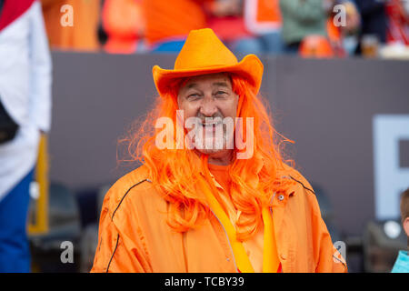 GUIMARES, PORTUGAL 6. JUNI holländische Fans vor dem UEFA Nationen Liga Match zwischen den Niederlanden und England am Estádio D. Afonso Henriques, Guimarães, Portugal am Donnerstag, 6. Juni 2019. (Quelle: Pat Scaasi | MI Nachrichten) Credit: MI Nachrichten & Sport/Alamy leben Nachrichten Stockfoto