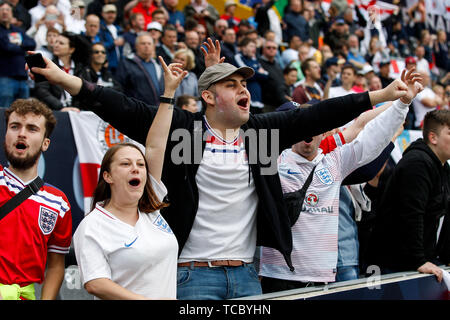 Guimaraes, Portugal. 06 Juni, 2019. England Fans vor dem UEFA Nationen League Finale zwischen den Niederlanden und England in Estadio D. Afonso Henriques am 6. Juni 2019 in Guimaraes, Portugal. (Foto von Daniel Chesterton/) Credit: PHC Images/Alamy leben Nachrichten Stockfoto