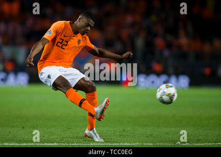 Guimaraes, Portugal. 06 Juni, 2019. UEFA Nationen League Halbfinale, Niederlande gegen England; Dumfries von NED Kreuze in den Bereich Credit: Aktion Plus Sport Bilder/Alamy leben Nachrichten Stockfoto